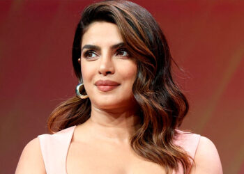 Revelación de Priyanka Chopra por salida de Bollywood sacude a la industria