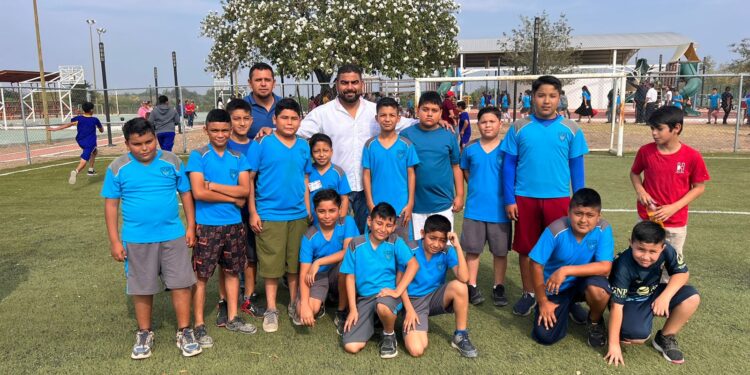 Sigue el apoyo de Lalo Gattás al deporte rural