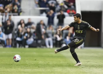 Carlos Vela logra su gol numero 70 con LAFC