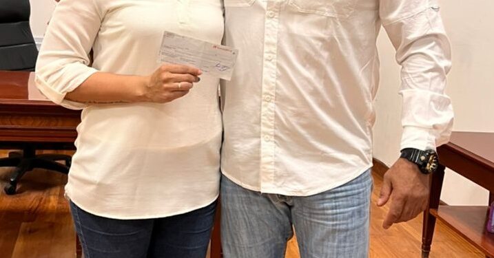 Entregan estímulo económico a ganadores del Premio Municipal del Deporte