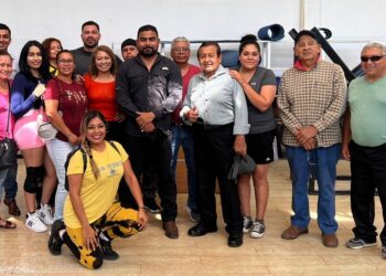 Fomenta el trabajo en equipo  Ayuntamiento de Victoria