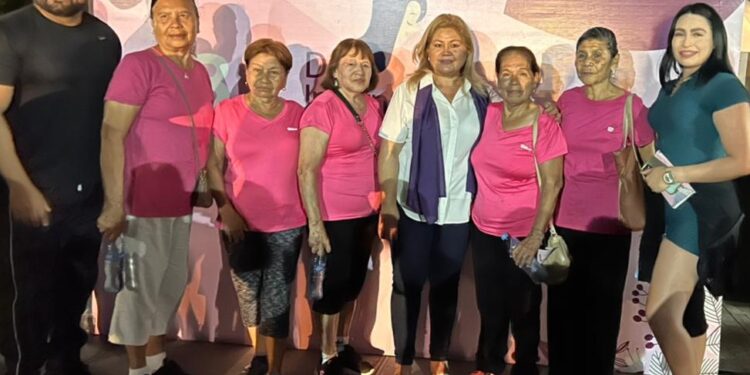Cumplen la meta en Zumbatón de la Mujer