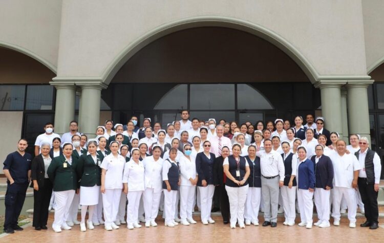 Imparte SS el taller “Colocación y Cuidados del Catéter de Línea Media”