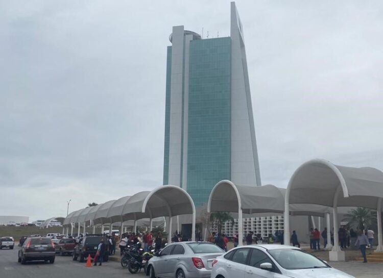 Muere burócrata de CEAT en piso 23 de la Torre Gubernamental de Cd. Victoria