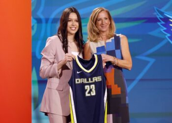 Lou López, basquetbolista mexicana que hizo historia en la WNBA