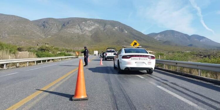 Guardias de seguridad heridos al chocar en ruta Victoria-Tula