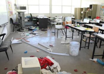 Piden a padres de familia cuidar escuelas en vacaciones