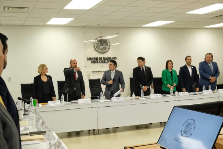 Gobierno de Américo firme y respetuoso de los Poderes y municipios : Villegas