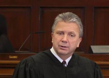 Trump será presentado ante juez que llevó caso de su Organización