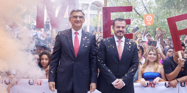 Da Américo Villarreal respaldo a la UAT en primer informe de Rector Mendoza