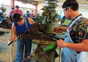 Promueve el ITACE talleres gratuitos para que mujeres aprendan oficios