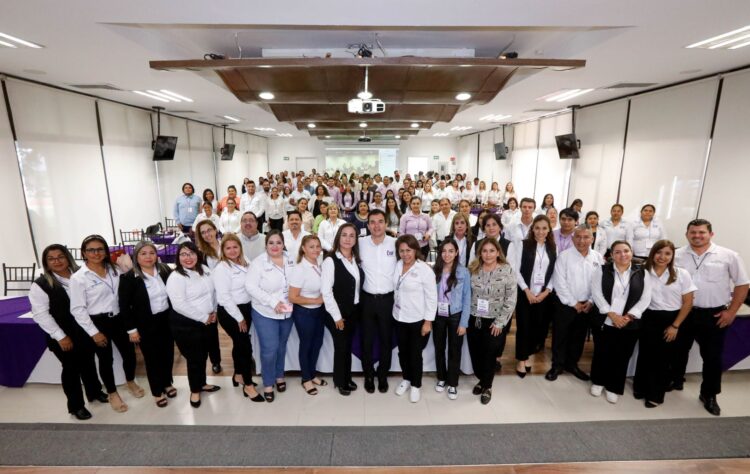 Actualiza DIF Tamaulipas  a los 43 municipios en Programas Alimentarios