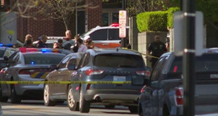 Amigo del gobernador de Kentucky, entre muertos de tirorteo