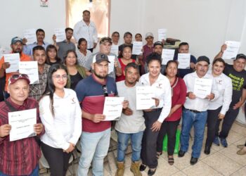 Jornaleros agrícolas de Altamira trabajarán de forma legal y segura en Canadá 