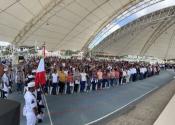 Entregan apoyos para escuelas