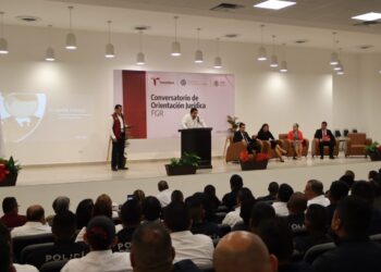 Personal de la SSPT asiste a conversatorio de orientación jurídica a cargo de la FGR