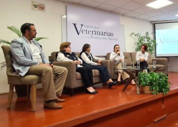 Presenta UAT revista Ciencias Veterinarias y Producción Animal