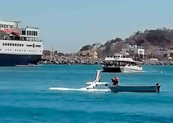 Un bebé muerto y 4 heridos deja el desplome de avioneta en Mazatlán