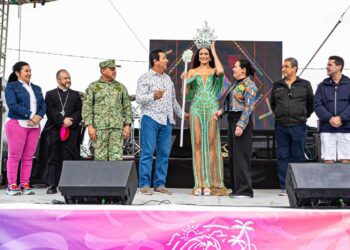Coronan a Miss Tamaulipas Scarlett Mercado Reina del Festival del Mar 2023