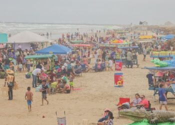 Playa Miramar  de Cd. Madero, registró 311 mil turistas en jueves santo