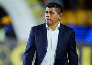 ‘Chima’ Ruiz es cesado como técnico de Tigres de la UANL
