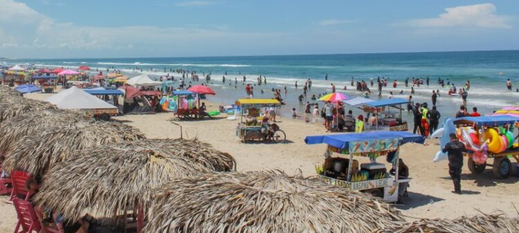 Turistas dejan 600 millones de pesos en playa Miramar de Cd. Madero, Tamaulipas
