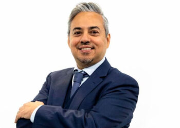 Miguel Patiño rinde protesta como secretario del INE