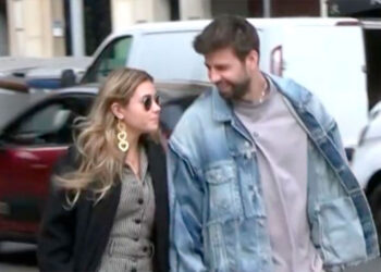 Piqué y Clara Chía disfrutan de las playas de Abu Dabi