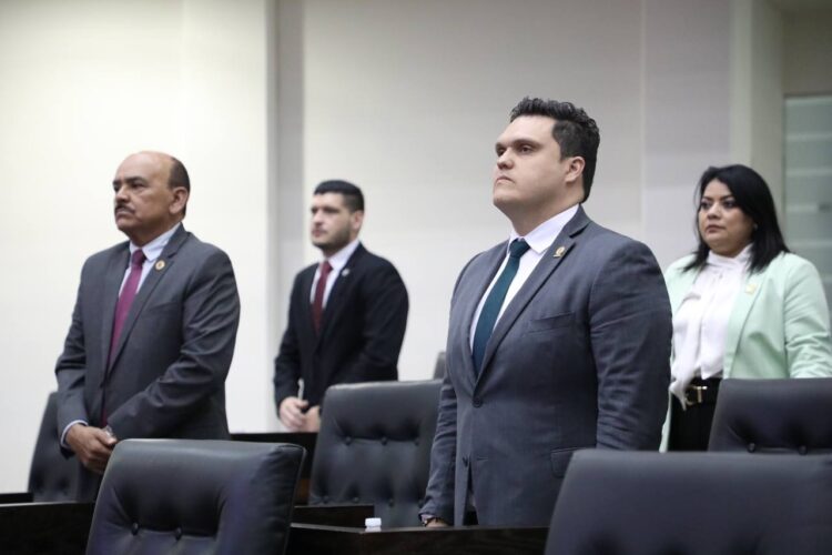 Citarán a comparecer a Fiscal Anticorrupción ante el Congreso del Estado