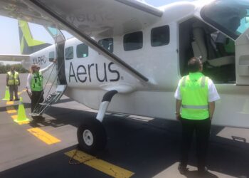 Amplía Victoria su conectividad aérea