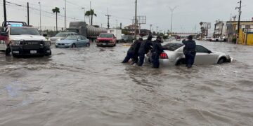 Reportan inundaciones en varias colonias de Matamoros