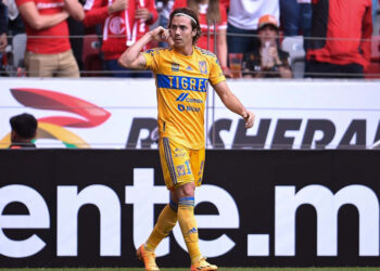 Tigres avanza a semifinales con dramatismo en Toluca