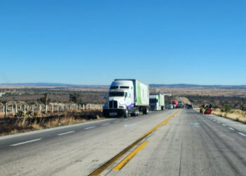 Aparecen choferes de autobús de migrantes secuestrado en Matehuala, San Luis Potosí
