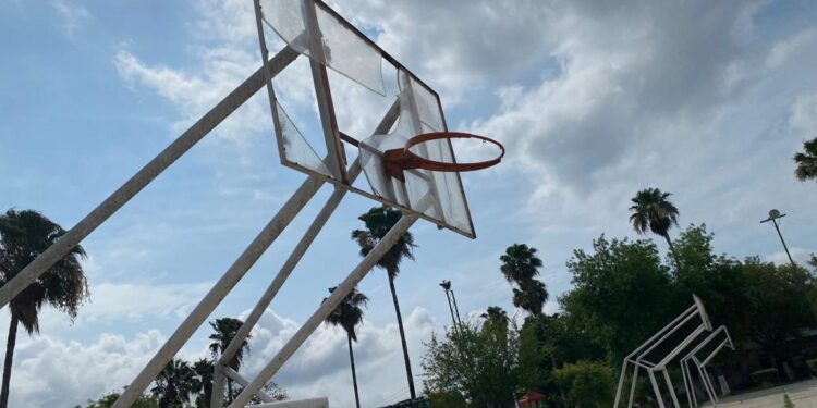 En deplorable estado Centro de Convivencia “Beatriz Anaya de Villarreal Guerra” en Victoria