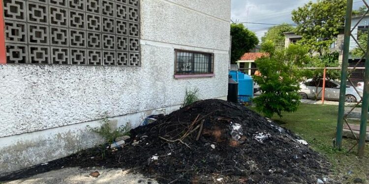 En deplorable estado Centro de Convivencia “Beatriz Anaya de Villarreal Guerra” en Victoria