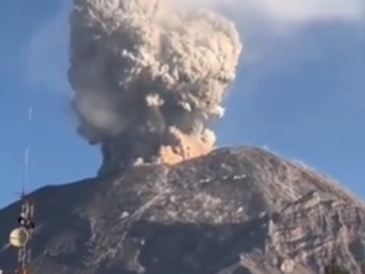Volcán Popocatépetl incrementa su actividad, semáforo en Amarillo Fase 3