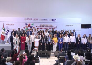 Firma Sistema DIF Tamaulipas compromiso nacional en favor de la familia