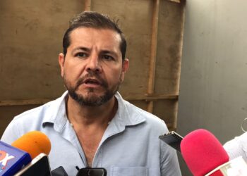 Reparan camiones recolectores de basura para cubrir rutas caídas