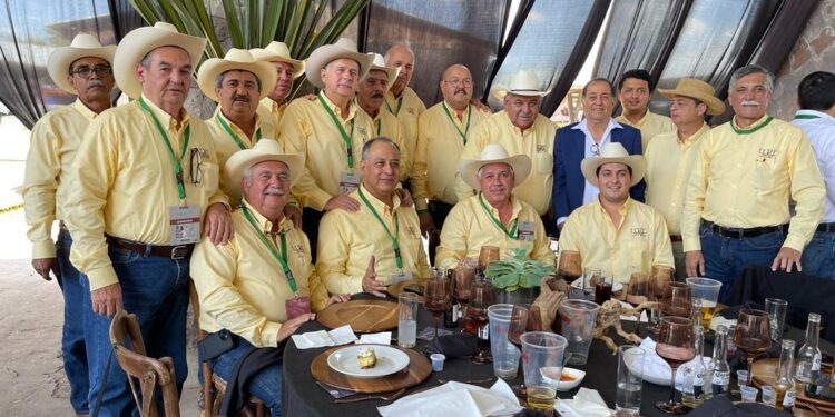 Clausuran la 87 Convención Nacional Ganadera celebrada en Chihuahua