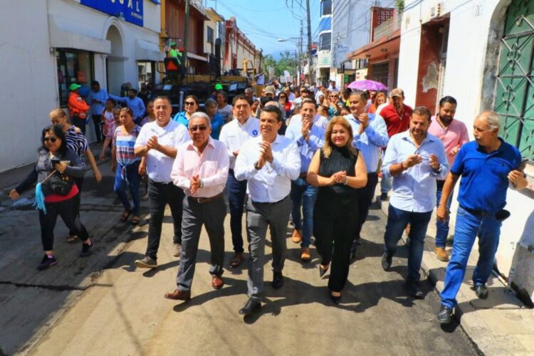 Repavimentan calle Lauro Aguirre (11) de Matamoros a Boulevard P. Balboa