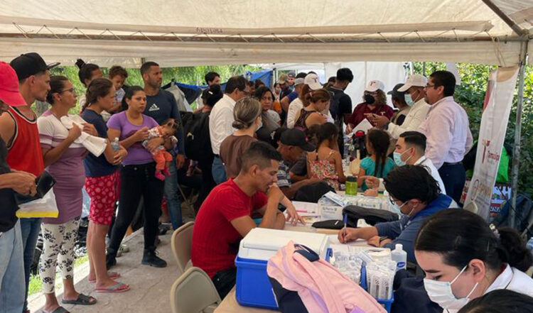 Realizan jornada de atención a migrantes en Matamoros