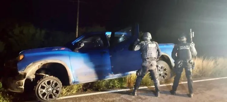 Abate Fuera Civil a tres hombres arnados en Anáhuac