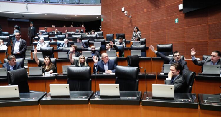 Fuerzas Armadas aseguran en 6 meses 70 tons. de drogas, 6,255 autos y 4,973 armas