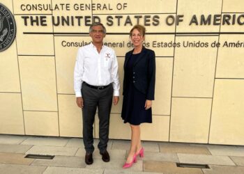 El gobernador Villarreal y la cónsul de Matamoros trabajan para evitar caos migratorio