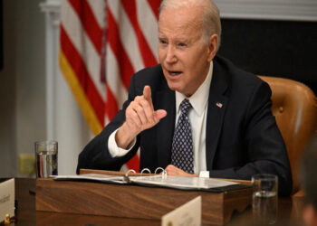 Biden pide prohibir los rifles de asalto tras enésimo tiroteo masivo en EU