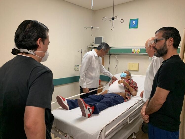 Realiza gobernador recorrido por Hospital General de Victoria tras incendio en área administrativa