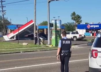 Cancelan clases por daños que dejó tromba en Sur de Texas