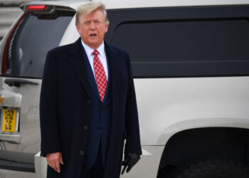 Trump es culpable de abusar sexualmente de escritora, determina jurado