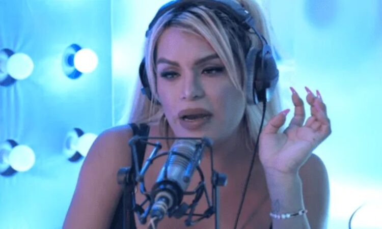 Asesinan a influencer durante conferencia con ‘Las perdidas’