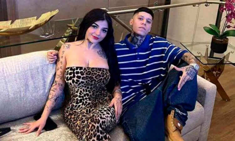 Mhoni Vidente predice boda entre Karely Ruiz y Santa Fe Klan